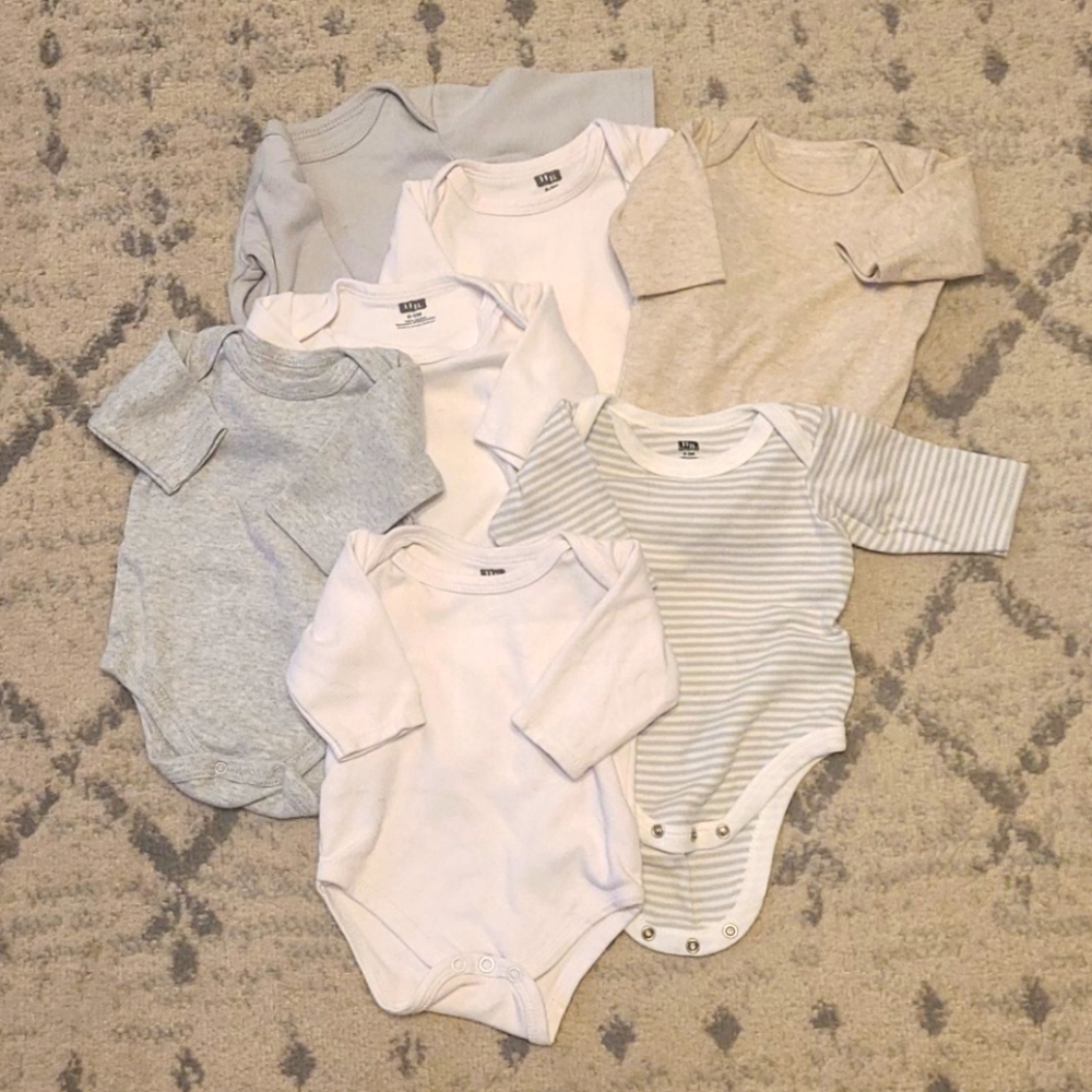 Baby onesies - neutral color